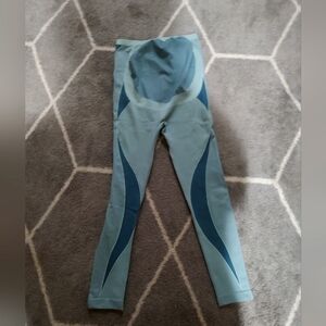 Ryka Maternity Leggings. Size Medium. Blues. Excellent Condition.
